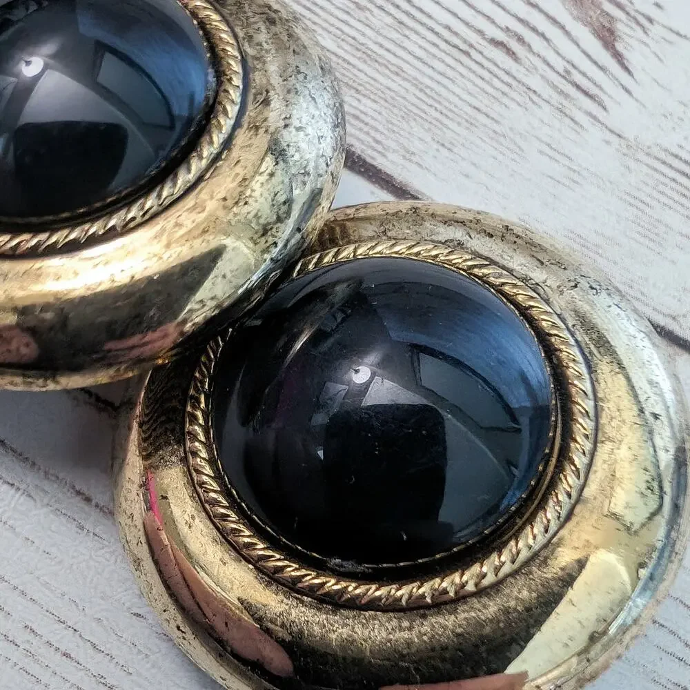 Vintage clip earrings